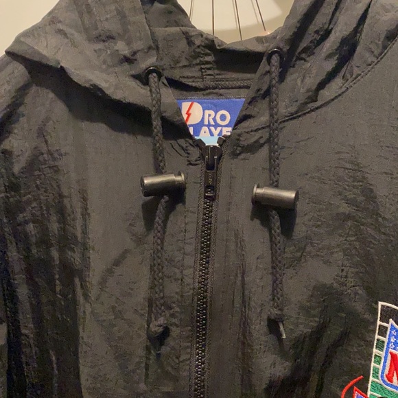 NFL wind breaker - Picture 3 of 11